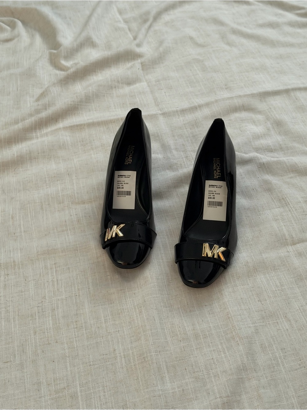 MICHAEL Michael Kors Black Patent Logo pumps